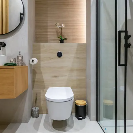 Apartment White Magnolia 4 Bedroom Premium And Parking