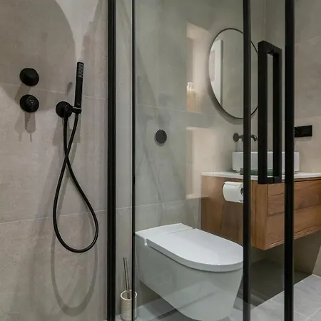 아파트 White Magnolia 4 Bedroom Premium And Parking *